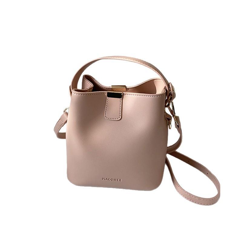 2025 New Small Bag Women's Trendy Versatile Retro Shoulder Messenger Bag Summer Fashion Portable Bucket Bag