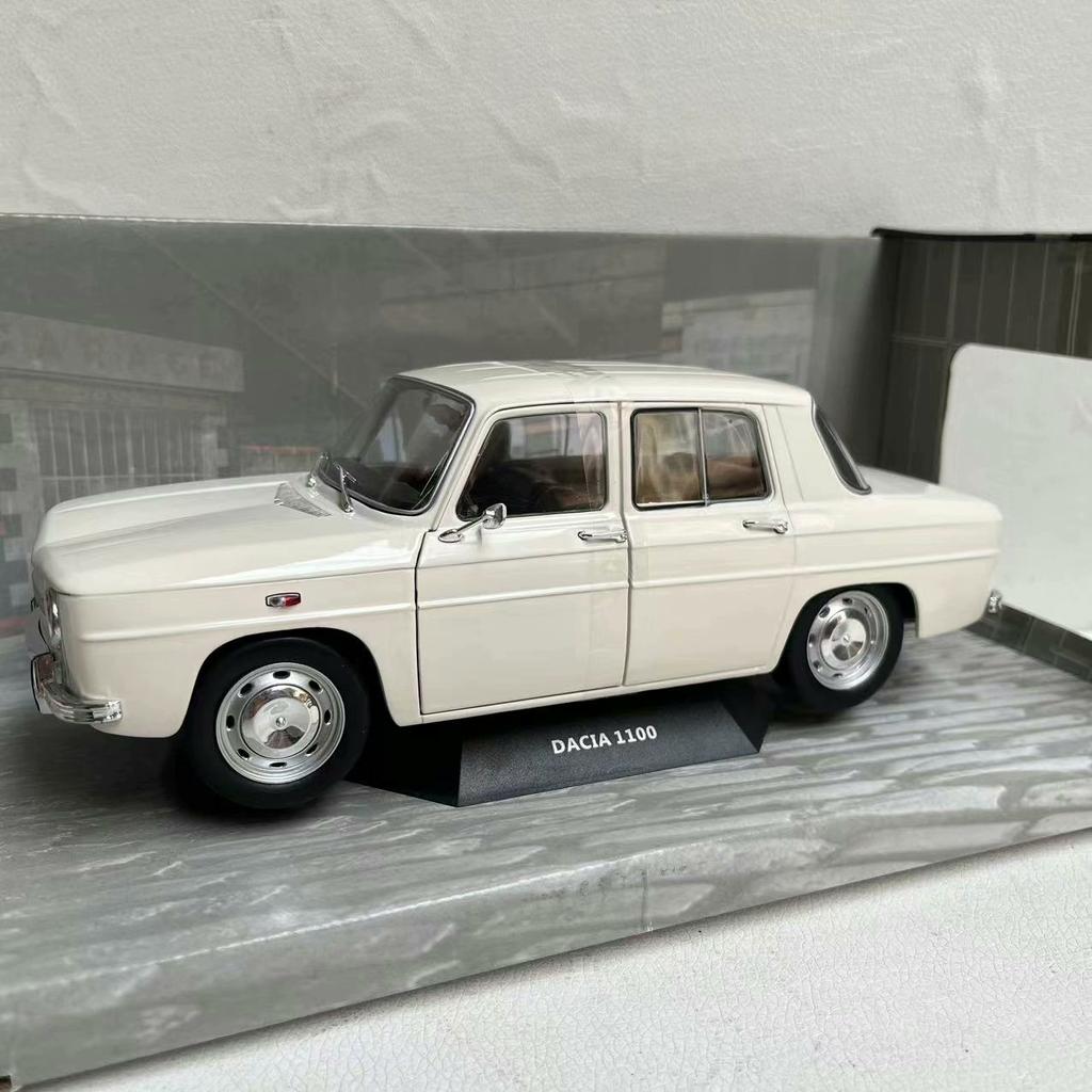Diecast SOLIDO S 1/18 Scale DACIA 1100 1968 R6M8 Alloy Car Model