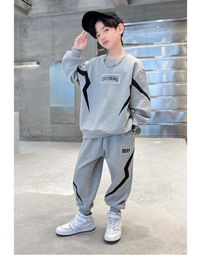 2025 Fiúk Divatos Sportruházat Szett - Hűvös Őszi és Tavaszi Stílus