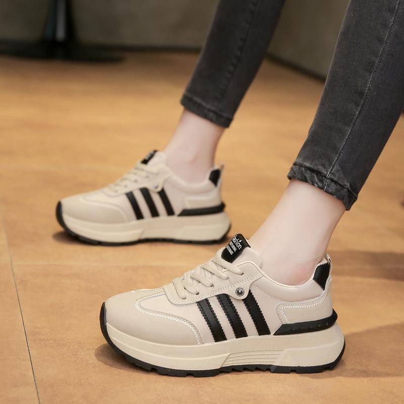 

Internet celebrity platform Forrest Gump shoes retro women s shoes 2025 light casual new non-slip sports shoes popular dad single shoes 40