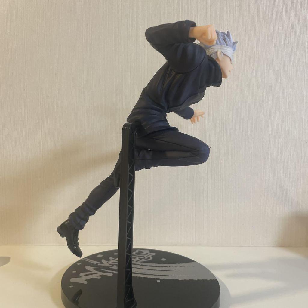 [USED] Anime character figure Gojo Satoru