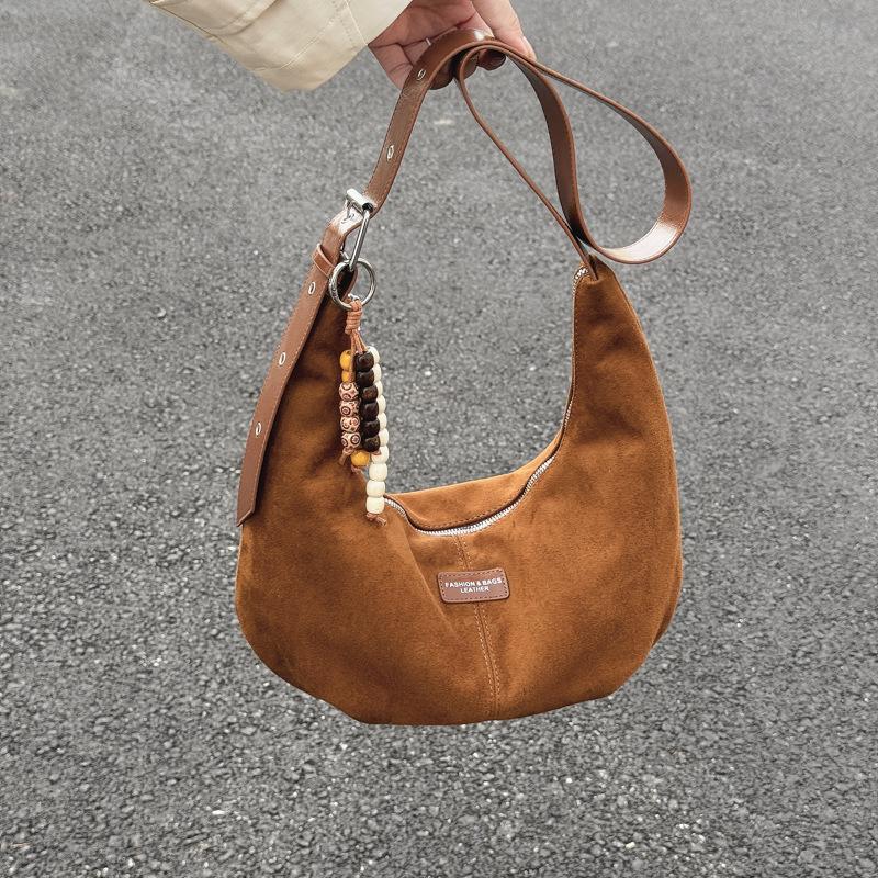 Suede bag women's large capacity 2025 new autumn and winter casual retro shoulder messenger bag commuter dumpling bag