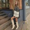 Maglione a righe a collo alto da donna per autunno e inverno