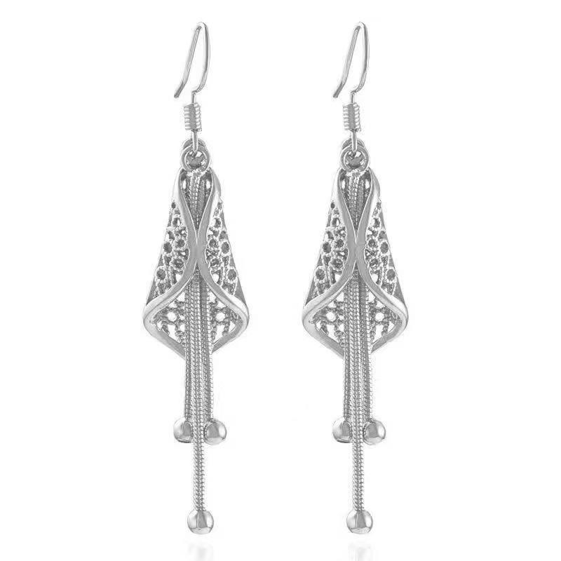 Elegant Gold Hollow Tassel Ear Hooks for Women - Long Style Earrings