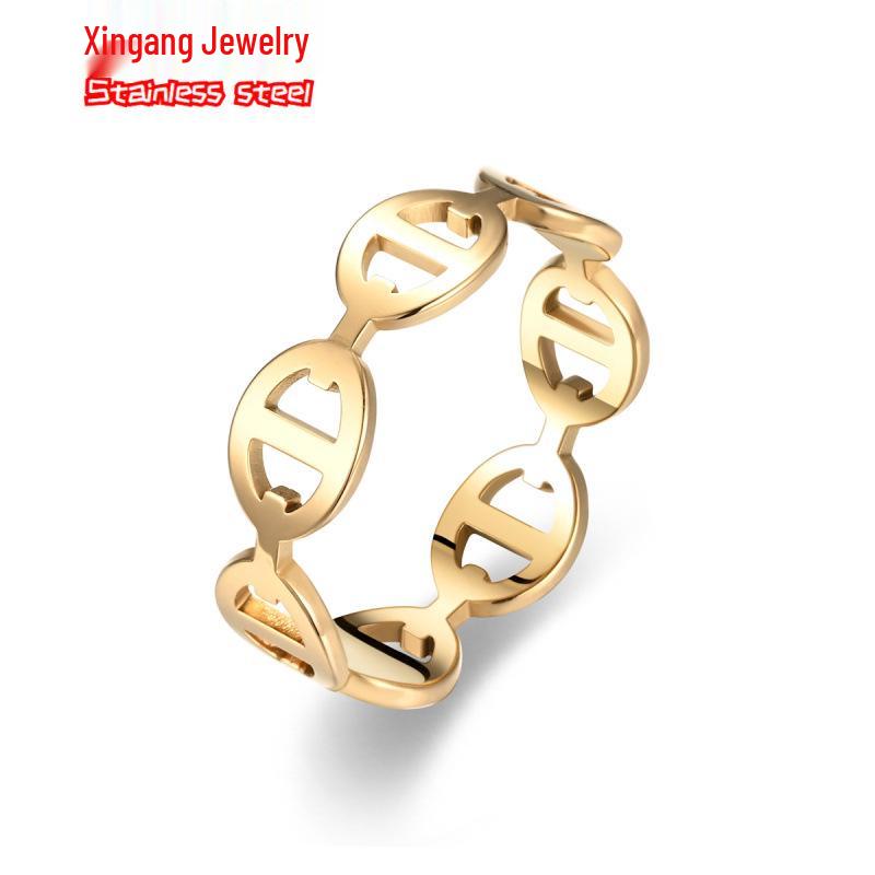 Eleganter Titanstahl Schweinenasenring: Nicht verblassender, minimalistischer, leichter Luxusring für Paare