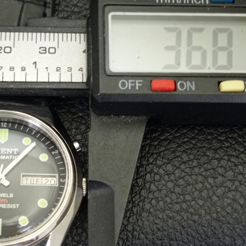 VINTAGE ORIENT AUTOMATIC JAPAN MENS BLACK COLOR DIAL WATCH A700695-5 R204-a700695