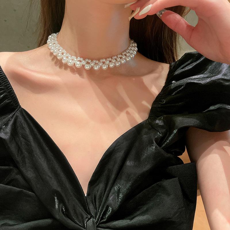 Handwoven multi-layer necklace women's retro elegance celebrity pearl collarbone chain high-end temperament necklace
