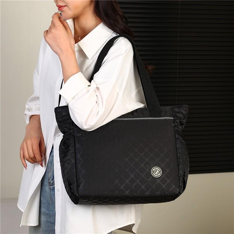 Leisure Diamond Embroidered Line Portable Handbag Large Capacity Simple Commuter Shoulder Bag Oxford Practical Joker Tote Bag