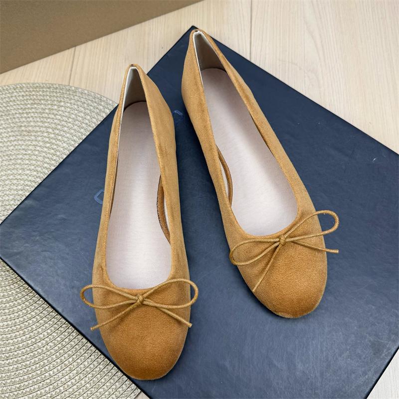 Fashion Flat Shoes for Women's 2025 New Retro Ballet Shoes Butterfly Knot Suede Shallow Round Toe Women's Shoes Large Size 44 43 42
