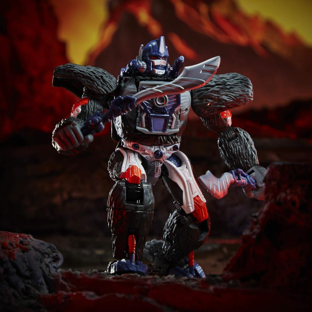 Transformers War for Cybertron Kingdom Series Voyager Class Optimus Prime