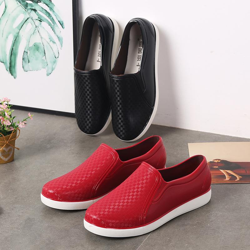 Rain shoes women's low-top non-slip water shoes fashion adult outdoor waterproof shoes kitchen shallow mouth work shoes fashion