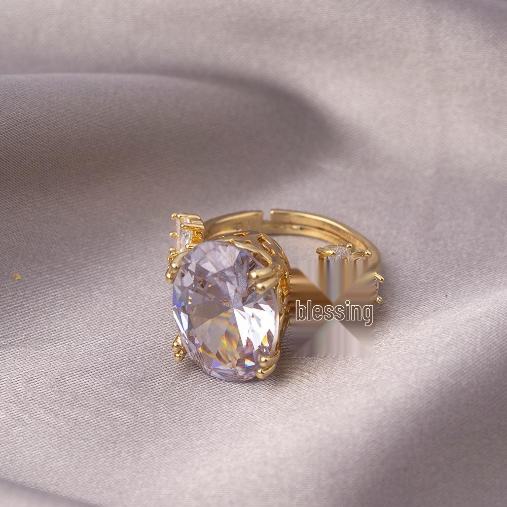 High-End Large Carat Zircon Retro Saturn Ring