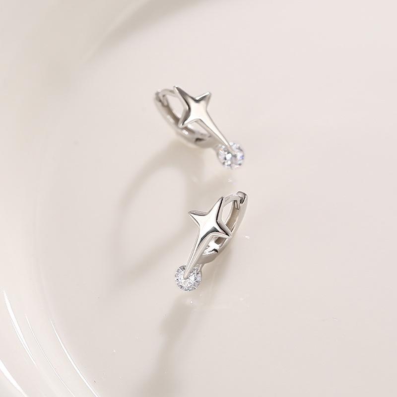 Four-pointed Star Ear Buckle Women's Light Luxury Temperament Niche Design Sense Micro-inlaid Zircon Star Earrings