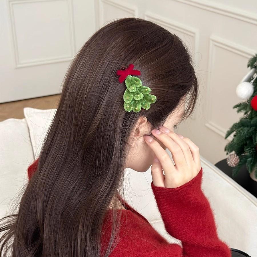 Plush Christmas Tree Hair Clip - Festive Side Bangs Accessory