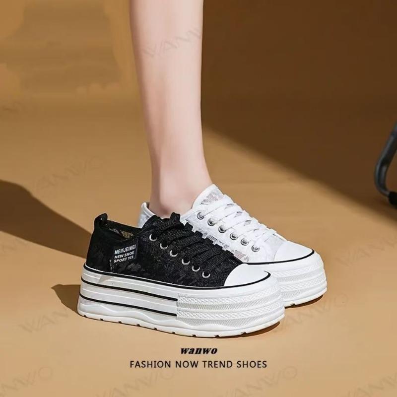Summer Thick-soled Mesh Breathable Flat-bottomed White Sneakers Are Lightweight and Casual Women's Shoes