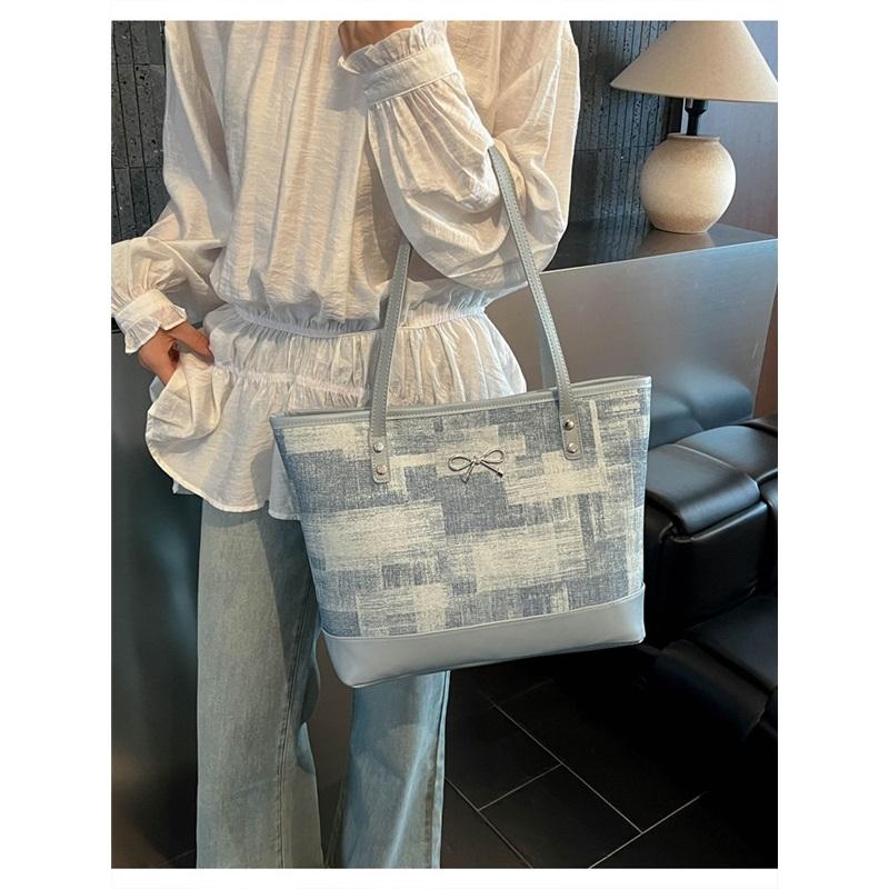 Large-capacity Bag For Women, Versatile, Fashionable, One-shoulder, Trendy, Commuter, Retro, Casual Tote Bag