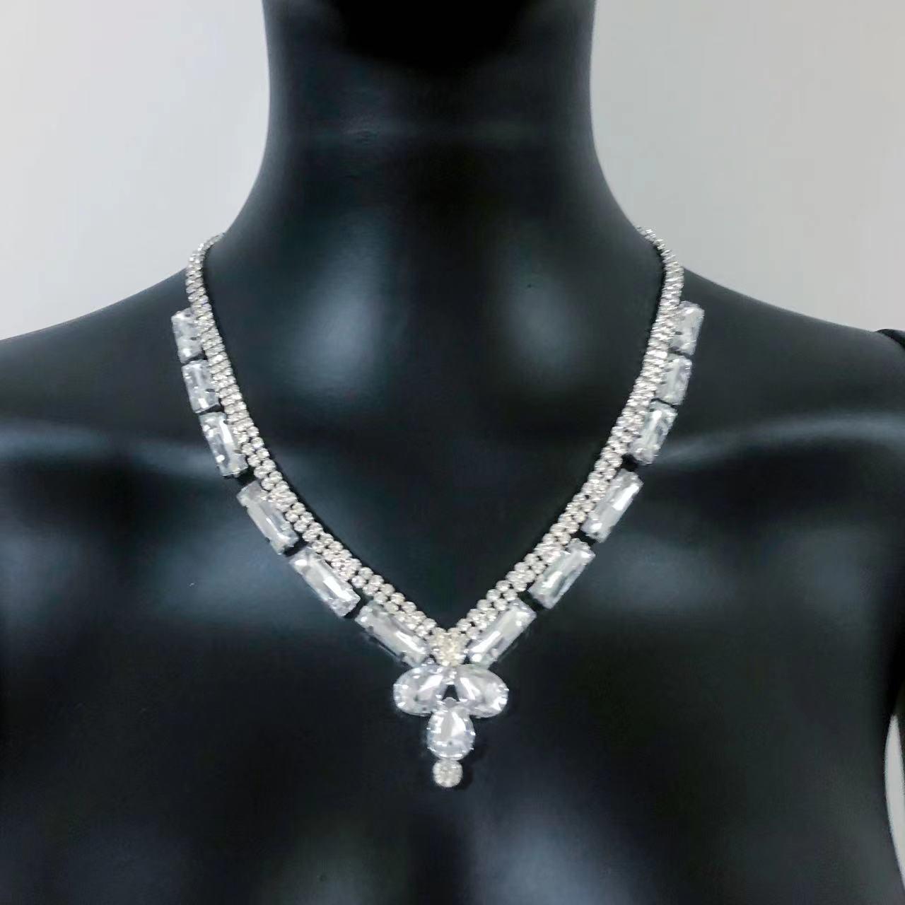 

Trendy Versatile Gem Necklace for Women золотой