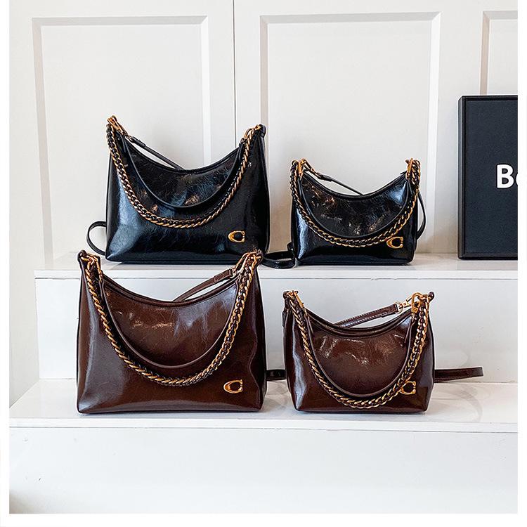 2025 Women's High-End Versatile Chain Tote: Trendy Underarm and Crossbody Bag