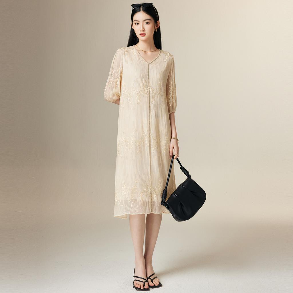 [Heavy Industry Embroidery] Spring and Summer V-neck Gentle Style Loose and Slimming Elegant Silk Dress for Women