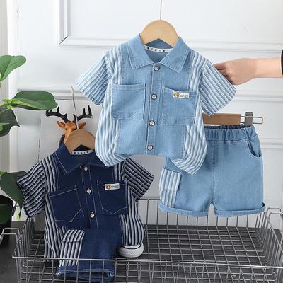 Jungen Vertikal Gestreiftes Bär Tasche Kurzarm Set - Lässiges Zweiteiliges Sommeroutfit