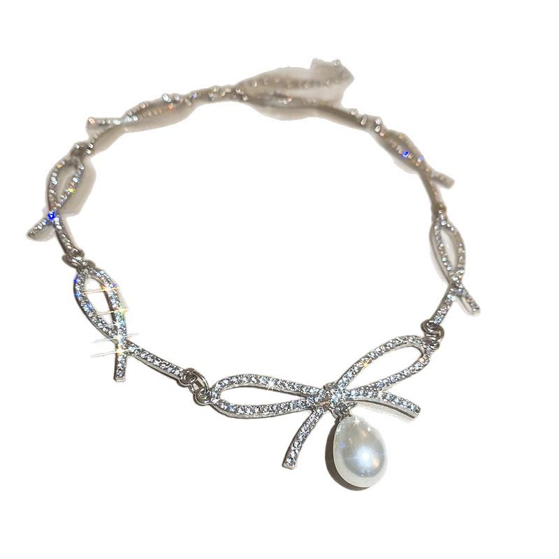 Korean Sweet Rhinestone Bow & Pearl Necklace: Elegant, High-End Clavicle Chain for Women