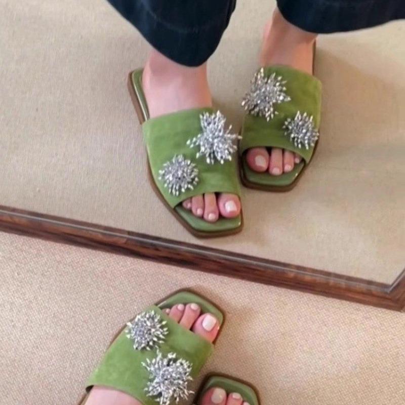 Fashion 2025 Fashion Ladies Shoes Open Toe Women's Slippers Outdoor Casual Summer Metal Decoration Plus Size Best Seller Flat Slippers