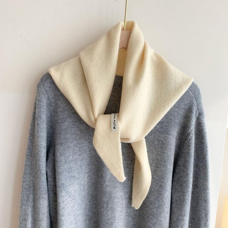100% Wool Knitted Triangle Scarf Women Winter Warm Wrap Shawl Lightweight Stylish Neckwear