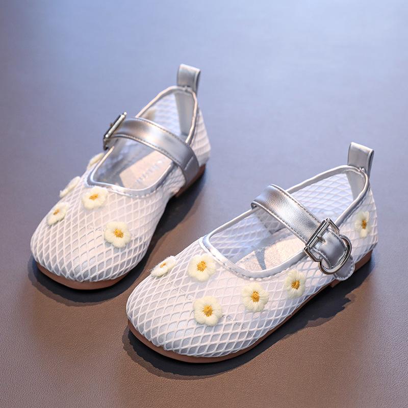 Girls Flat Shoes Mesh Breathable Kids Sandals Embroidered Flowers 2025 Summer New Children Princess Shoes Sweet Trend Soft Sole