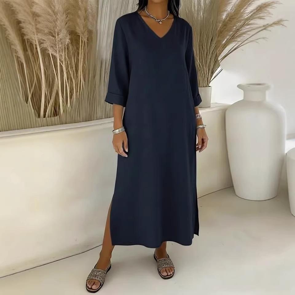 Damska sukienka bawełniano-lniana z dekoltem V, rękawem 3/4, fasonem A, na sezon Wiosna/Lato 2026 - Casualowa i luźna