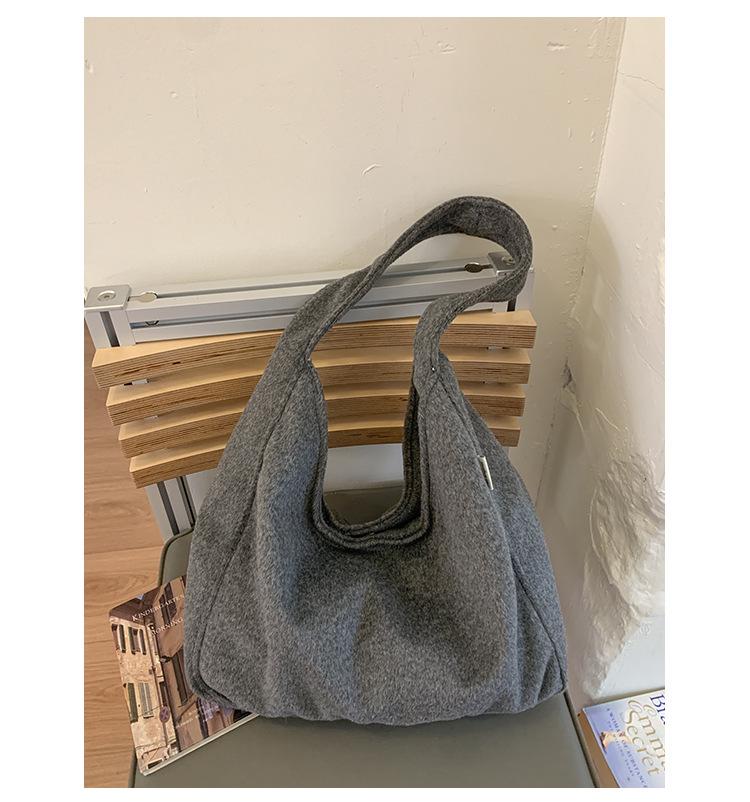 

Шерстяная сумка-тоут на плечо - Большая вместимость, Ретро-дизайн для осени и зимы, Универсальная для работы и студентов 43*13*24cm