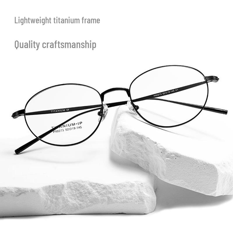 Ultralight Retro Round Titanium Anti-Blue Light Eyeglass Frame for Women, Compatible with Myopia Prescription Lenses.