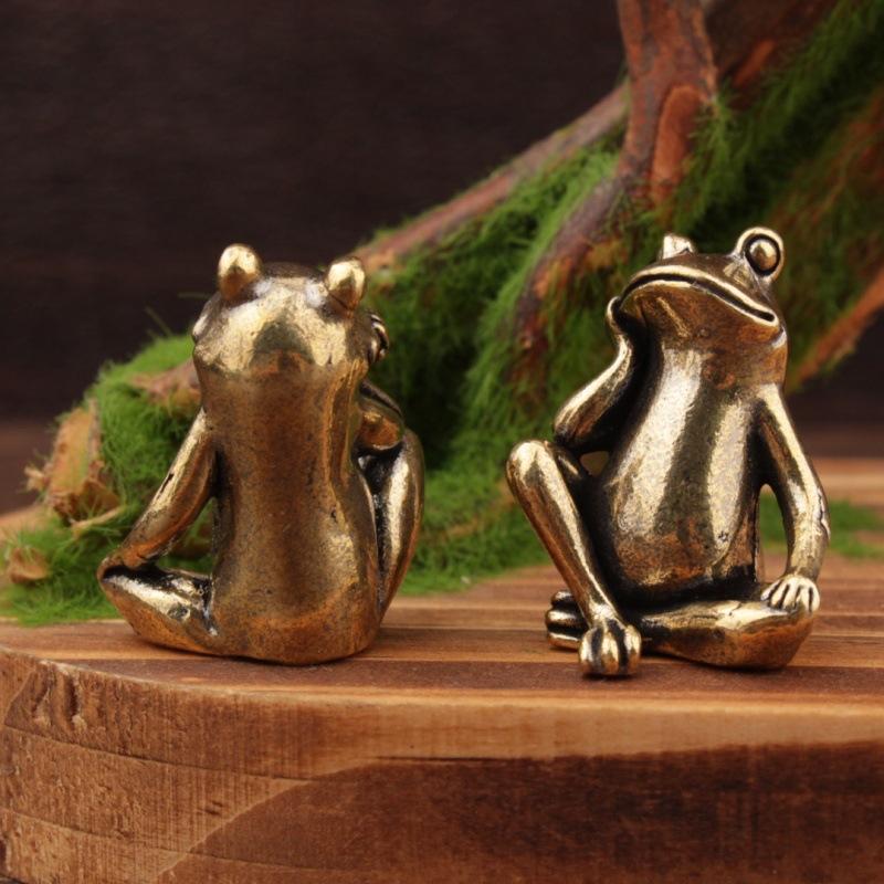 Brass Thinking Frog Figurine Vintage Frog Animal Copper Statue Ornaments Office Home Decoration Desktop Ornaments Crafts