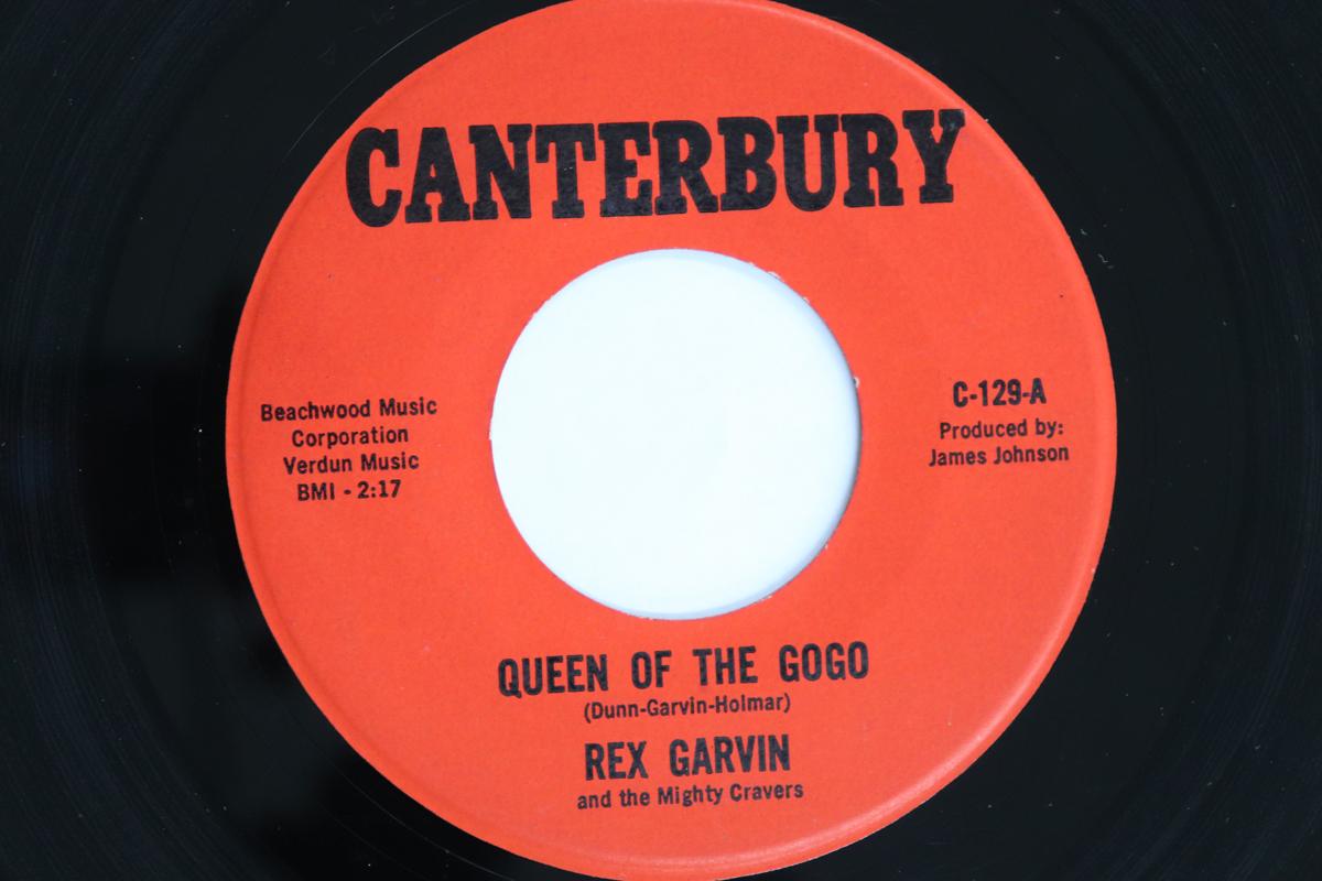 

7-дюймовая пластинка REX GARVIN, MIGHTY CRAVERS - Queen Of The Gogo / Other Man C129 CANTERBURY 1972 UK Соул/Фанк Б/У
