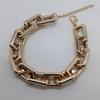 Accessori per animali domestici transnazionali: collana per animali dorata, prodotti in plastica, catenina dorata per foto, confezione universale in OPP per cani e gatti.