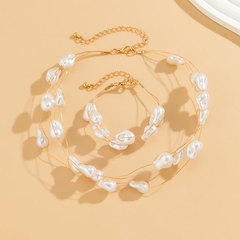 Meier Baroque imitation pearl necklace - vintage chic beaded choker