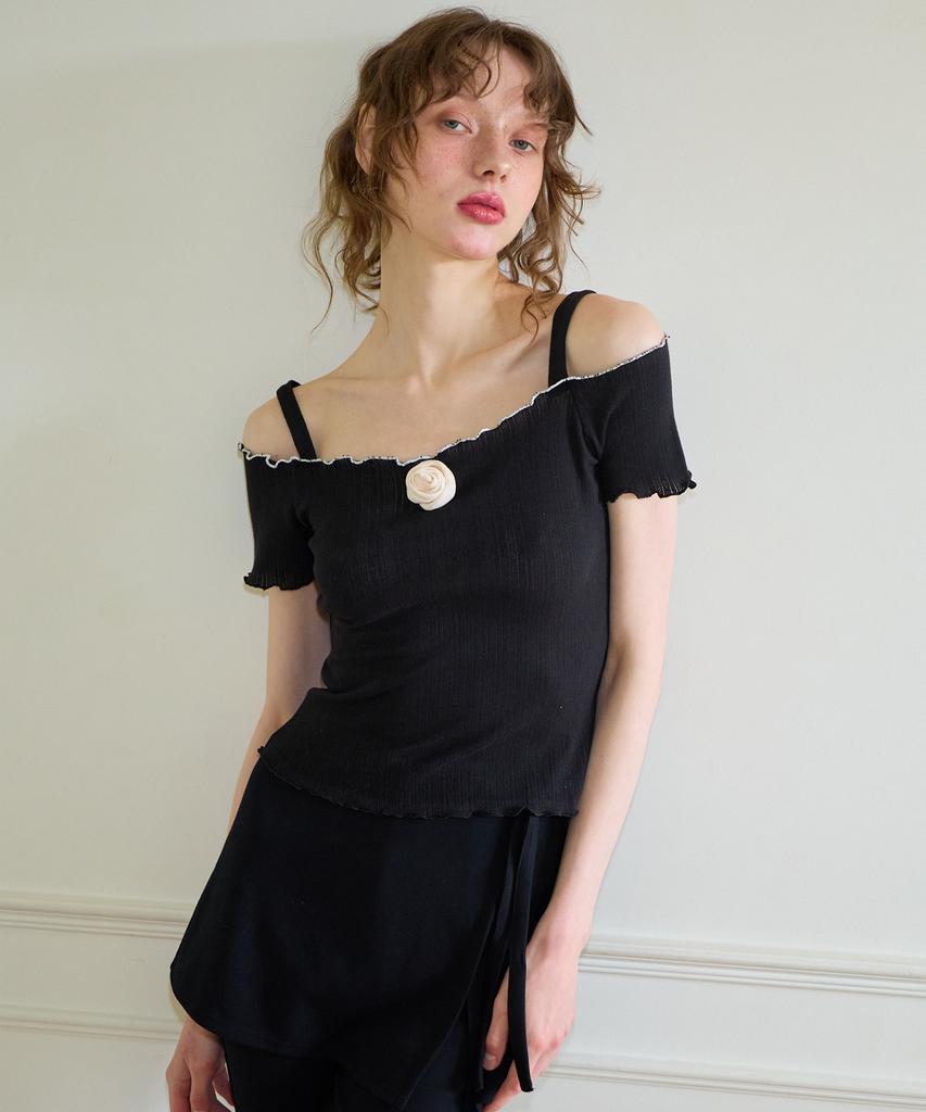 SALON DE YOHN Corsage Point Strap Off Shoulder T_ Black