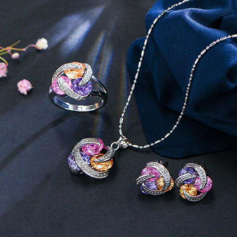 

Аксессуары, Набор с микрозакрепкой цирконов, Набор из трех предметов с микрозакрепкой. 9