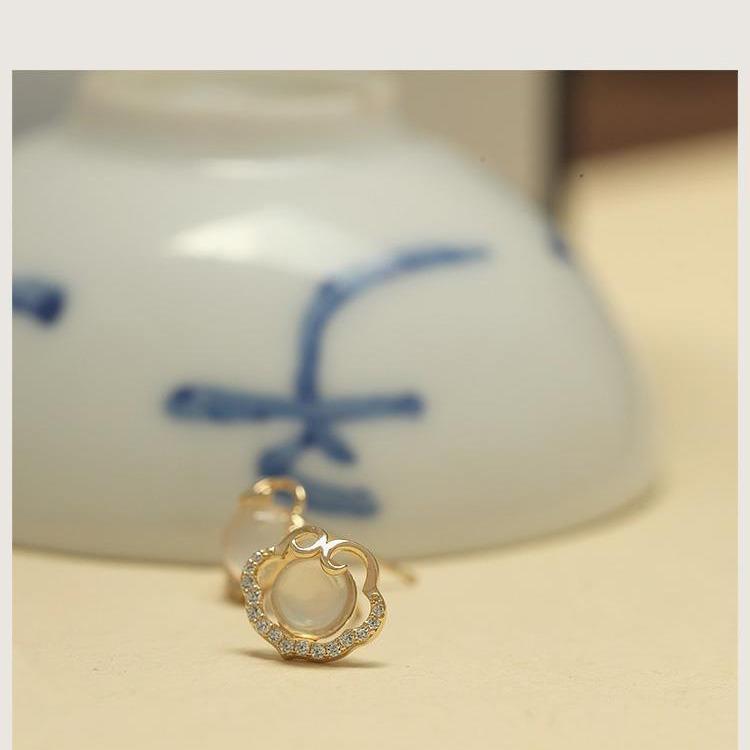 Silver Needle Gold Xiangyun Earrings Simple Wind Exquisite High-end Earrings Temperament New Popular Earrings