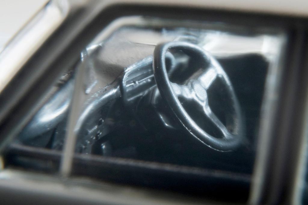 TOMYTEC Tomica Limited Vintage Scale Prince Skyline 2000GT Patrol Metropolitan Police Finished 336587 1/64 LV-218a Car, Department, Model,