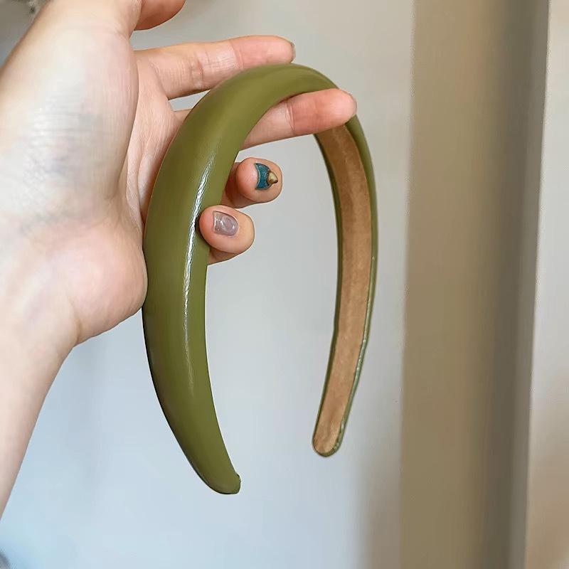 Red headband for women, wide-brimmed, hair-pressing, face-washing headband, high-end, stylish, fashionable headwear, hairpin headband