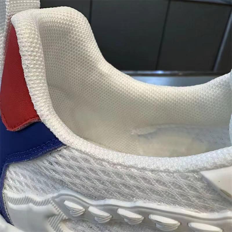 Men’s Breathable Mesh Summer Running Shoes – Comfortable, Soft Sole, Trendy, Versatile, White.