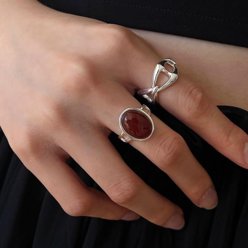 Trendsetting Agate Red Ring With Geometric Design For Women Featuring Adjustable Size And Pig Nose Element