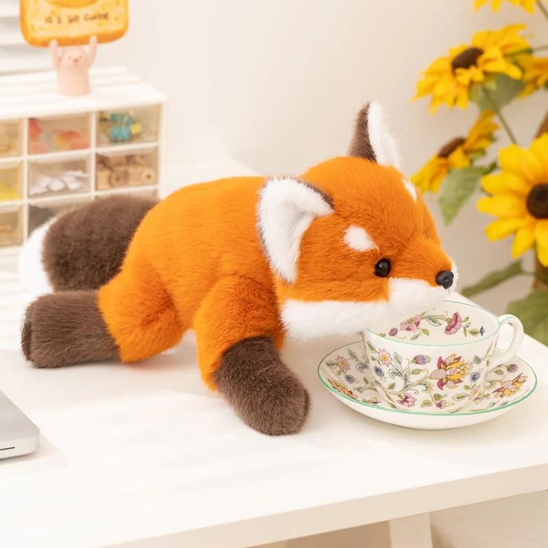 Süßes liegendes rotes Fuchstier Stofftier Weiches flauschiges Fuchs-Plüschtier Beruhigende Puppe Kuscheltier Sofa Bett Heimdekoration