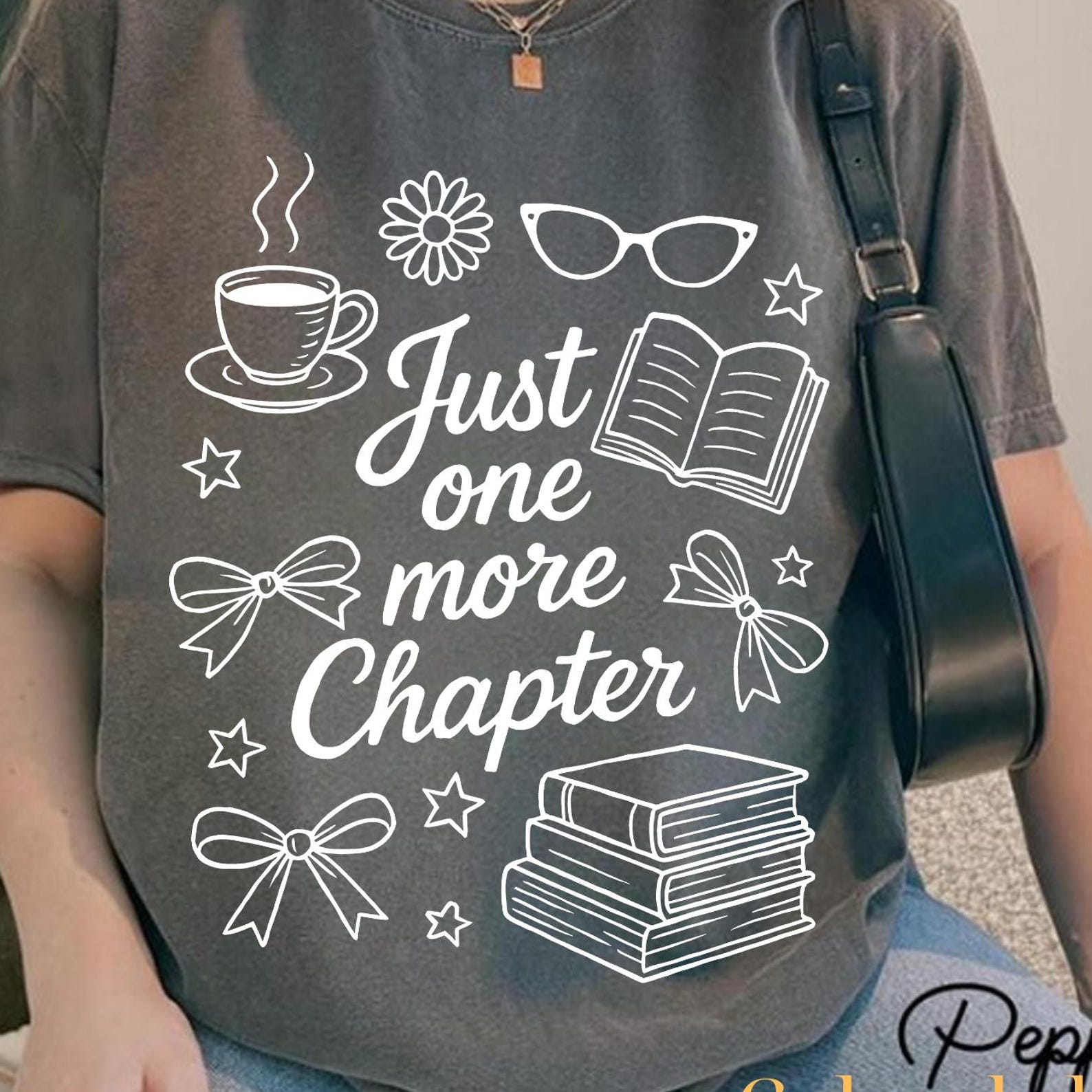 Book Lover Gift, Just One More Chapter Shirt, Book Lover Gift, Bookish Girly Shirt, Reading Shirt, Bookish Gift For Her, Bookish Merch 3XL