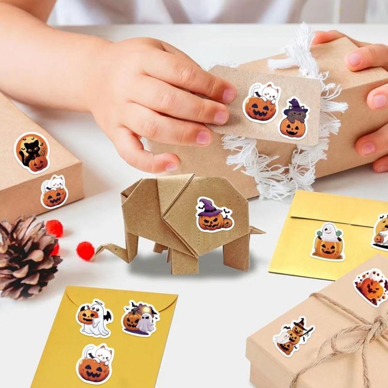 Bulk 500Pcs Cartoon Pumpkin Stickers Adhesive Suitable For Scrapbooking Laptop Phone Case Kids Crafts Holiday Decoration