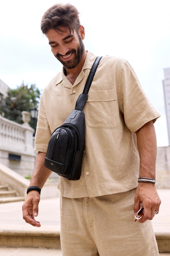 Men's leather backpack with one shoulder - Peterson