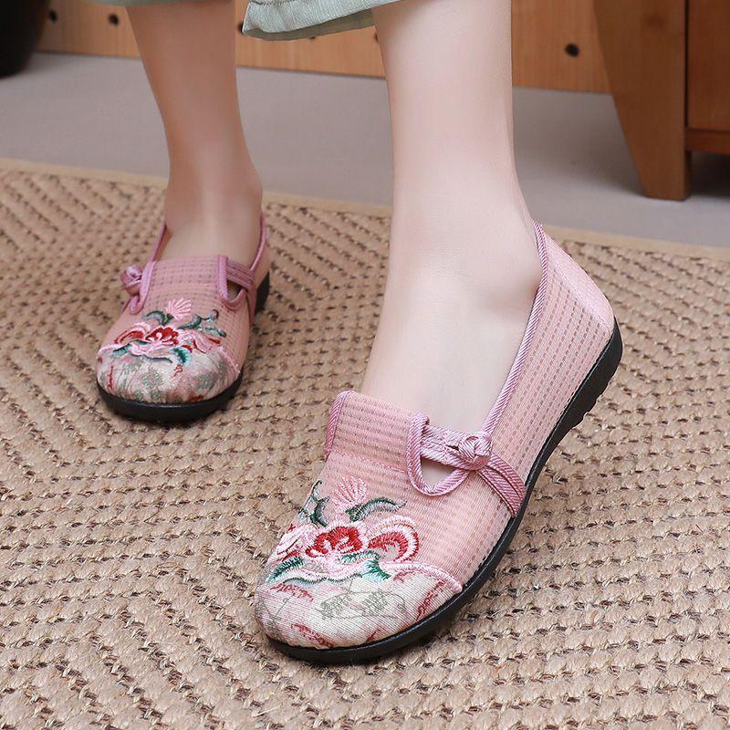 Summer Mesh Breathable Cloth Shoes for Women with Soft Soles Slip Resistant and Comfortable One Foot Embroidered Shoes