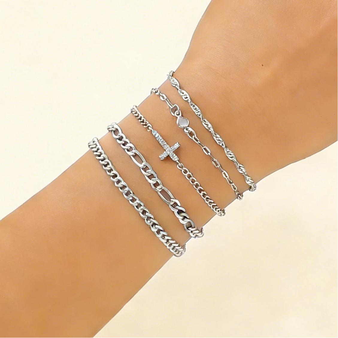 «Женский многослойный ретро-набор браслетов — европейский и американский стиль»