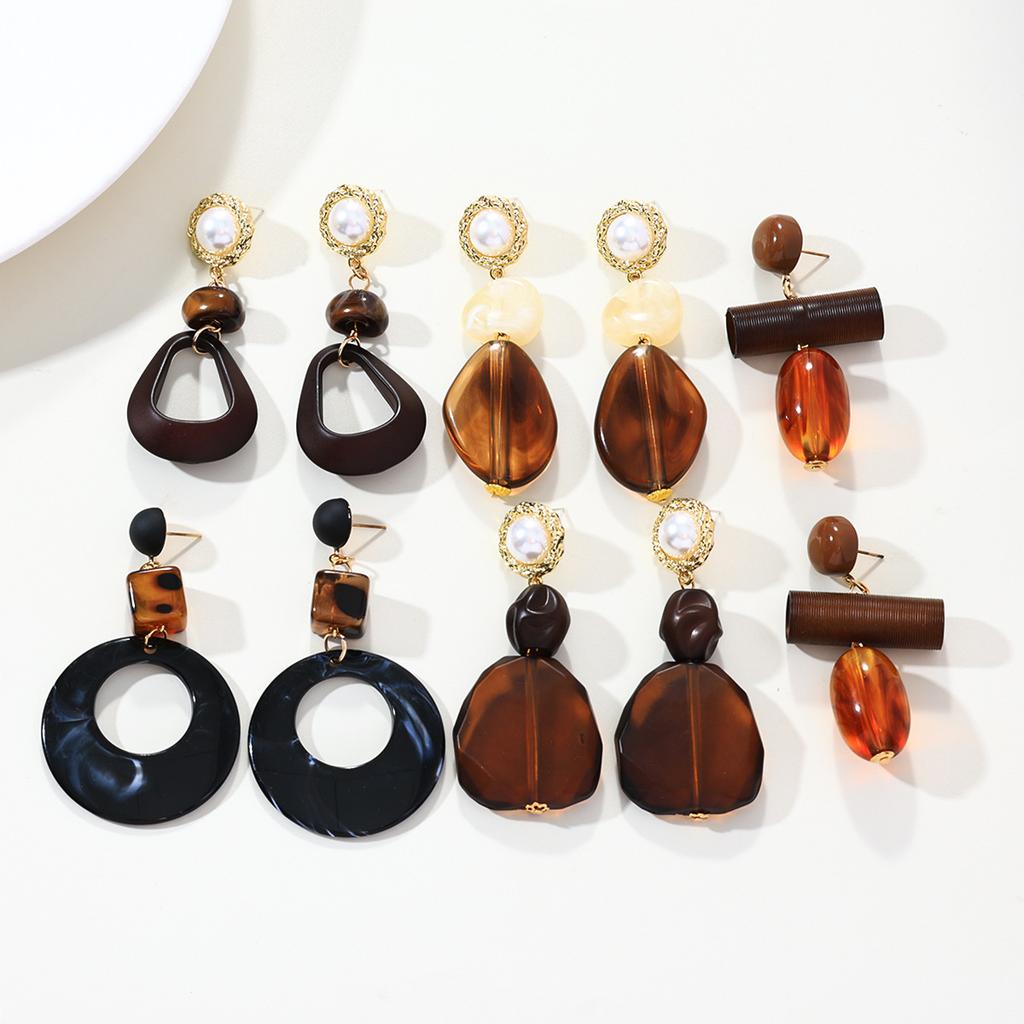Vintage Maillard Geometric Resin Pendant Earrings Exquisite and Elegant Imitation Pearl Amber Earrings