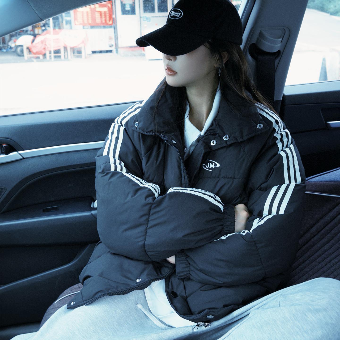 

Пуховая хлопковая одежда Женская Новая Зимняя Утолщенная Куртка с Хлопковой Подкладкой со Стойкой Воротником Свободная Хлопковая Одежда XL чёрный